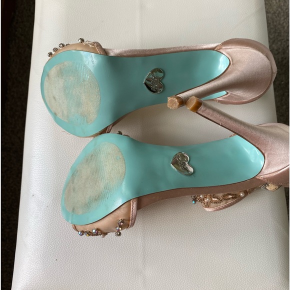 Betsey Johnson Champagne Jeweled Heels - Picture 10 of 12